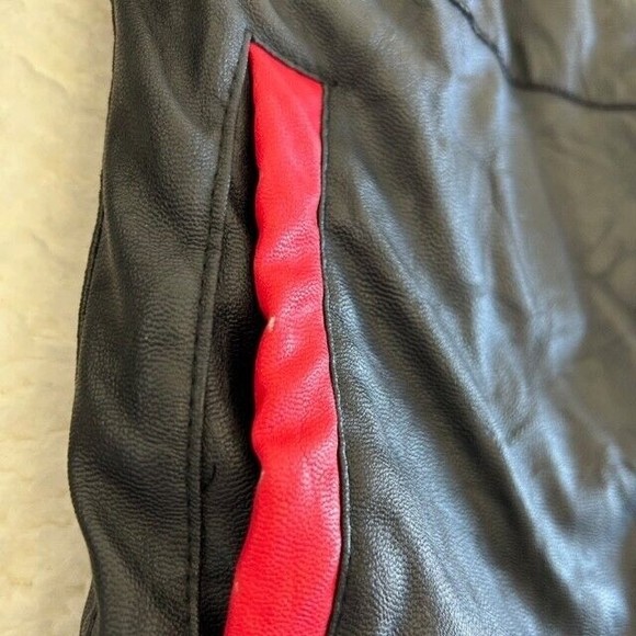 Disney Cars Lightning McQueen Faux Leather Racing Jacket  Sz 5/6 Race Car Driver - Picture 10 of 12